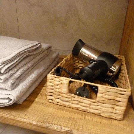 Beb Luca76 Bed and Breakfast Avise Buitenkant foto