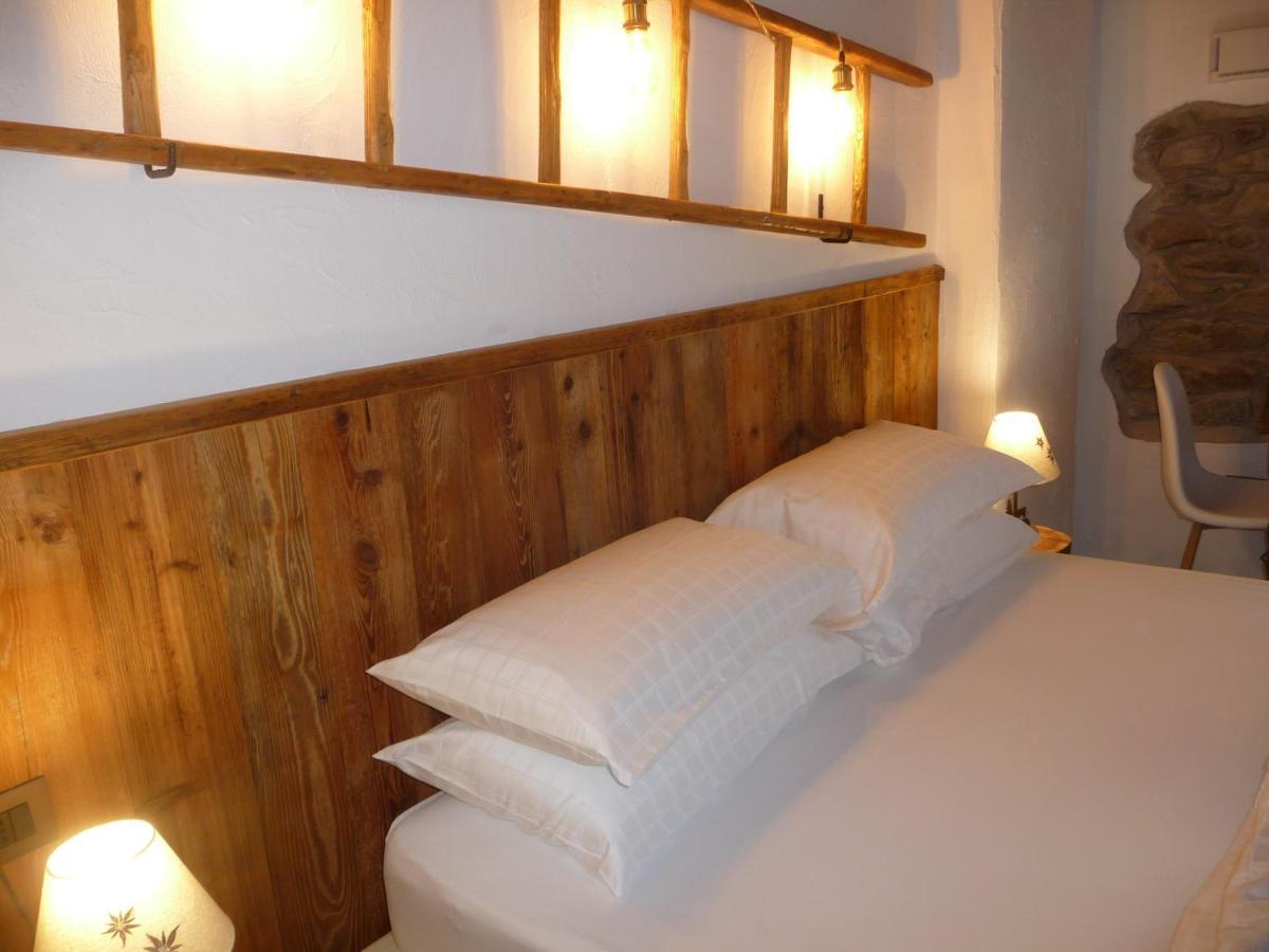 Beb Luca76 Bed and Breakfast Avise Buitenkant foto