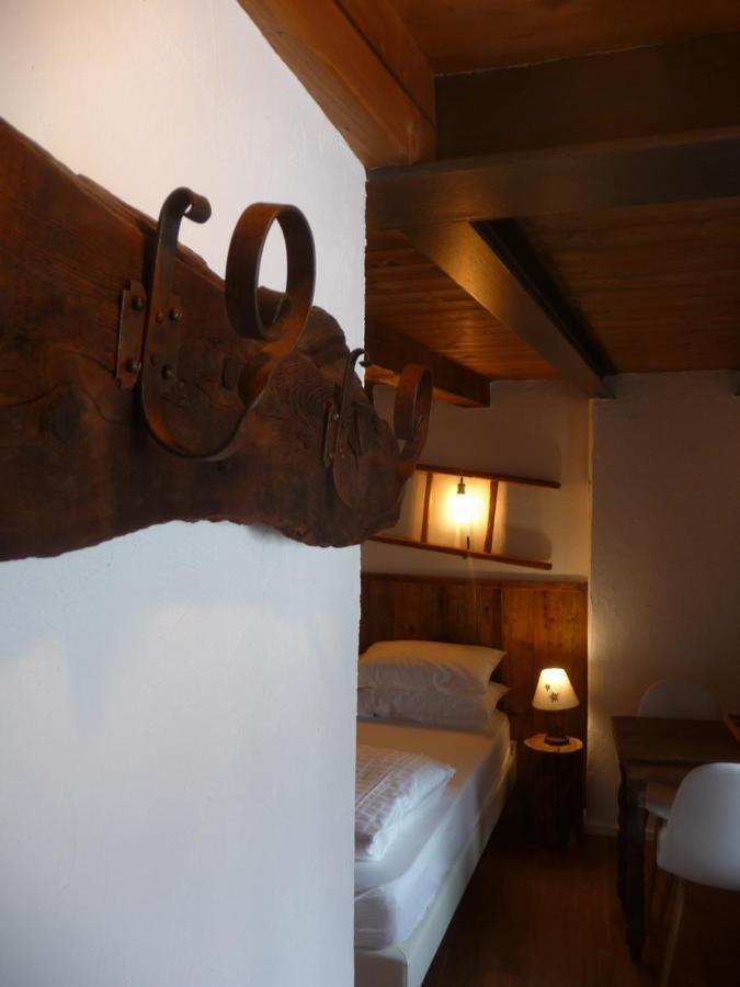 Beb Luca76 Bed and Breakfast Avise Buitenkant foto