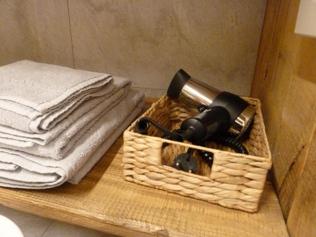 Beb Luca76 Bed and Breakfast Avise Buitenkant foto