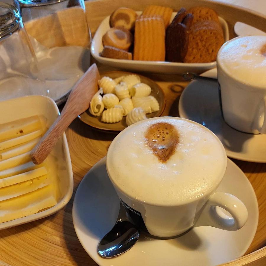 Beb Luca76 Bed and Breakfast Avise Buitenkant foto