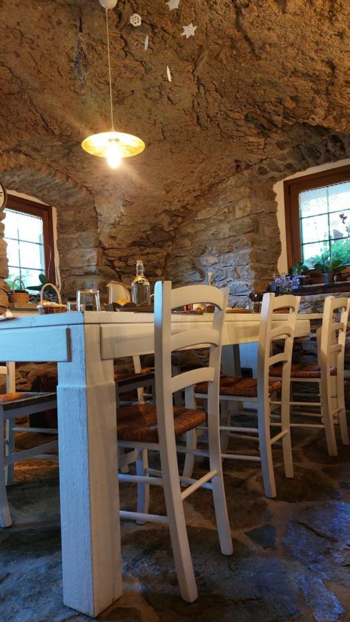 Beb Luca76 Bed and Breakfast Avise Buitenkant foto