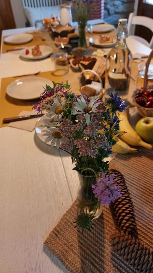 Beb Luca76 Bed and Breakfast Avise Buitenkant foto